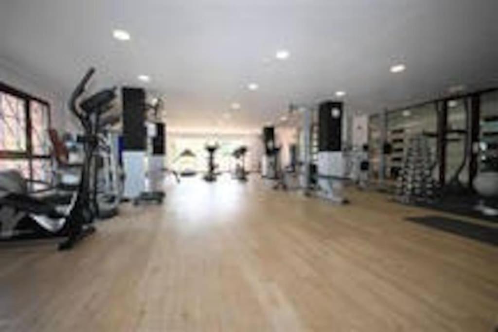 Luxury Apartment With Sea Views, Golf, Gym, Spa, 7 Pools أُخين المظهر الخارجي الصورة
